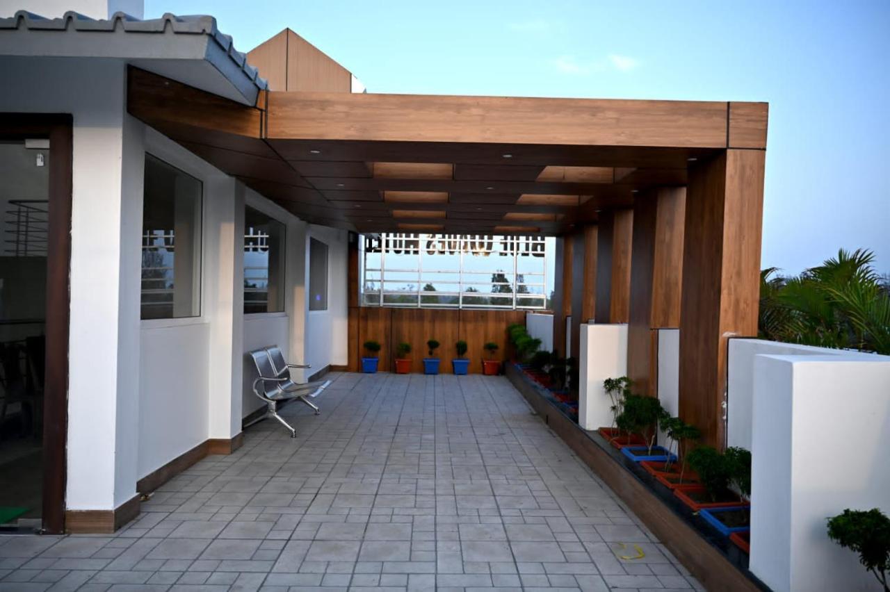 Blue Waves Hotel Tajpur Екстер'єр фото