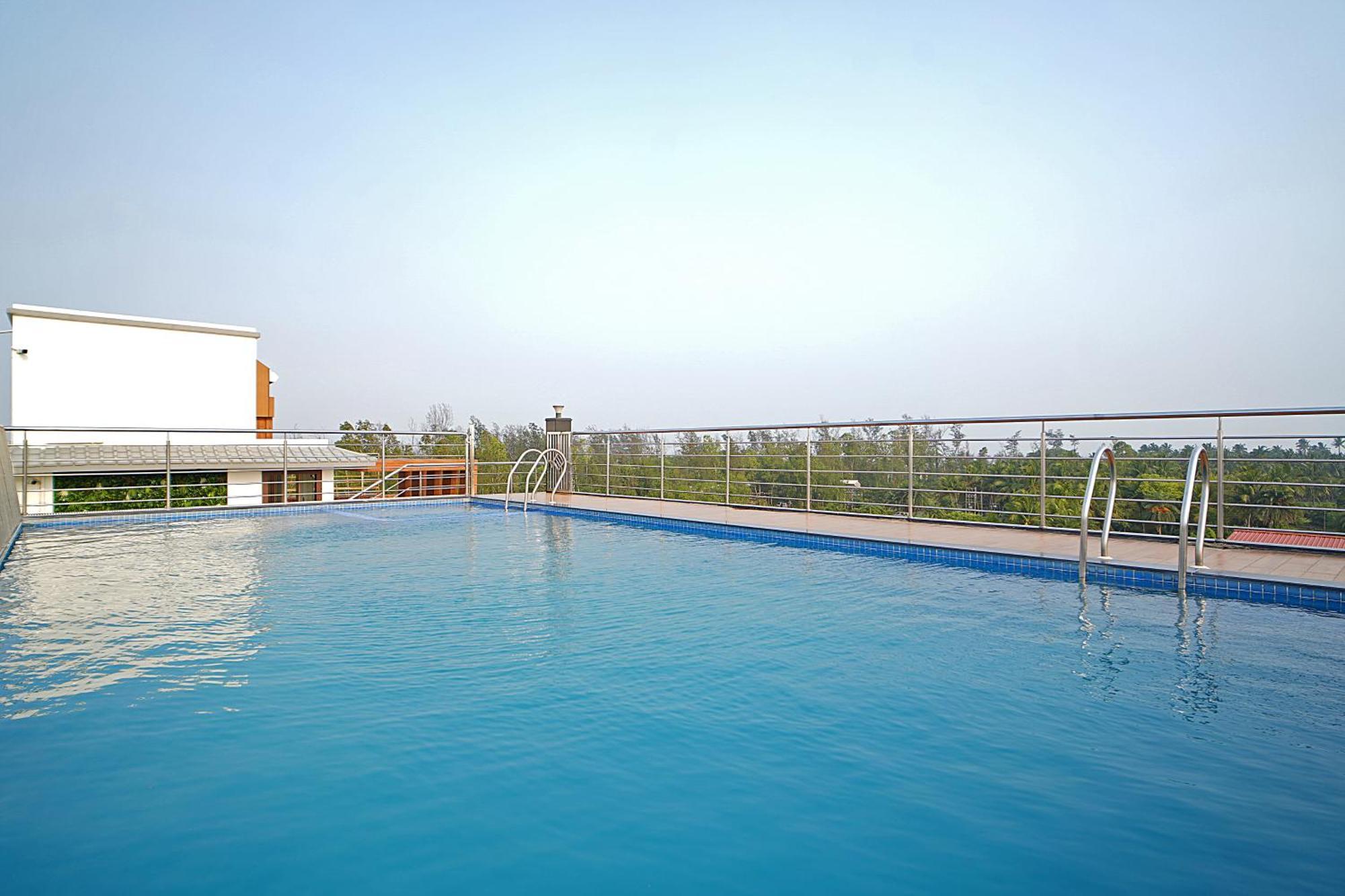 Blue Waves Hotel Tajpur Екстер'єр фото
