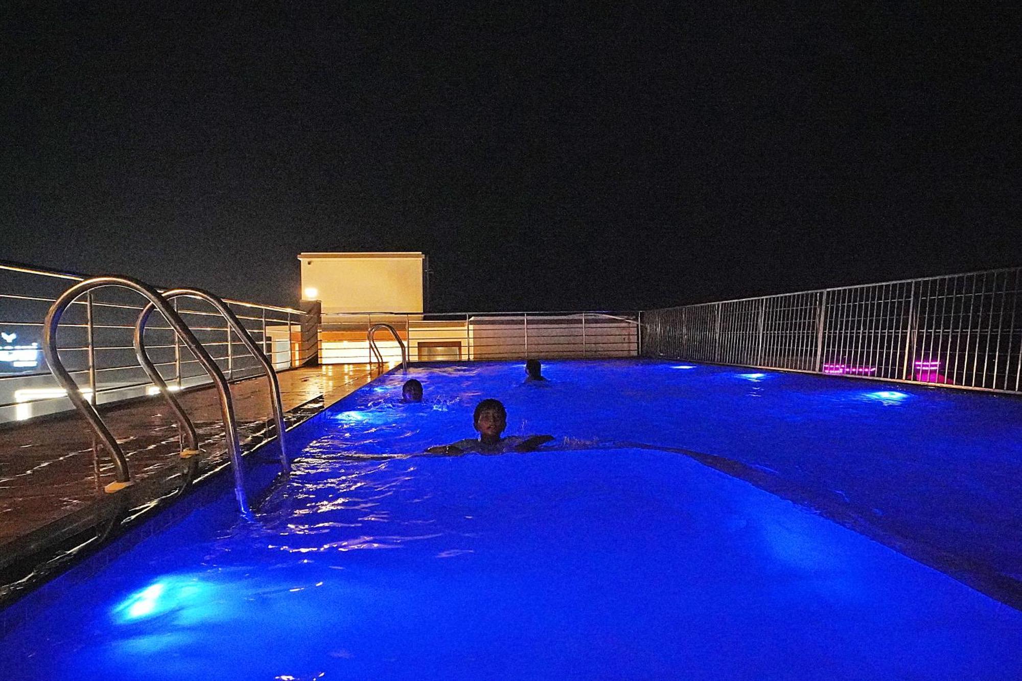 Blue Waves Hotel Tajpur Екстер'єр фото